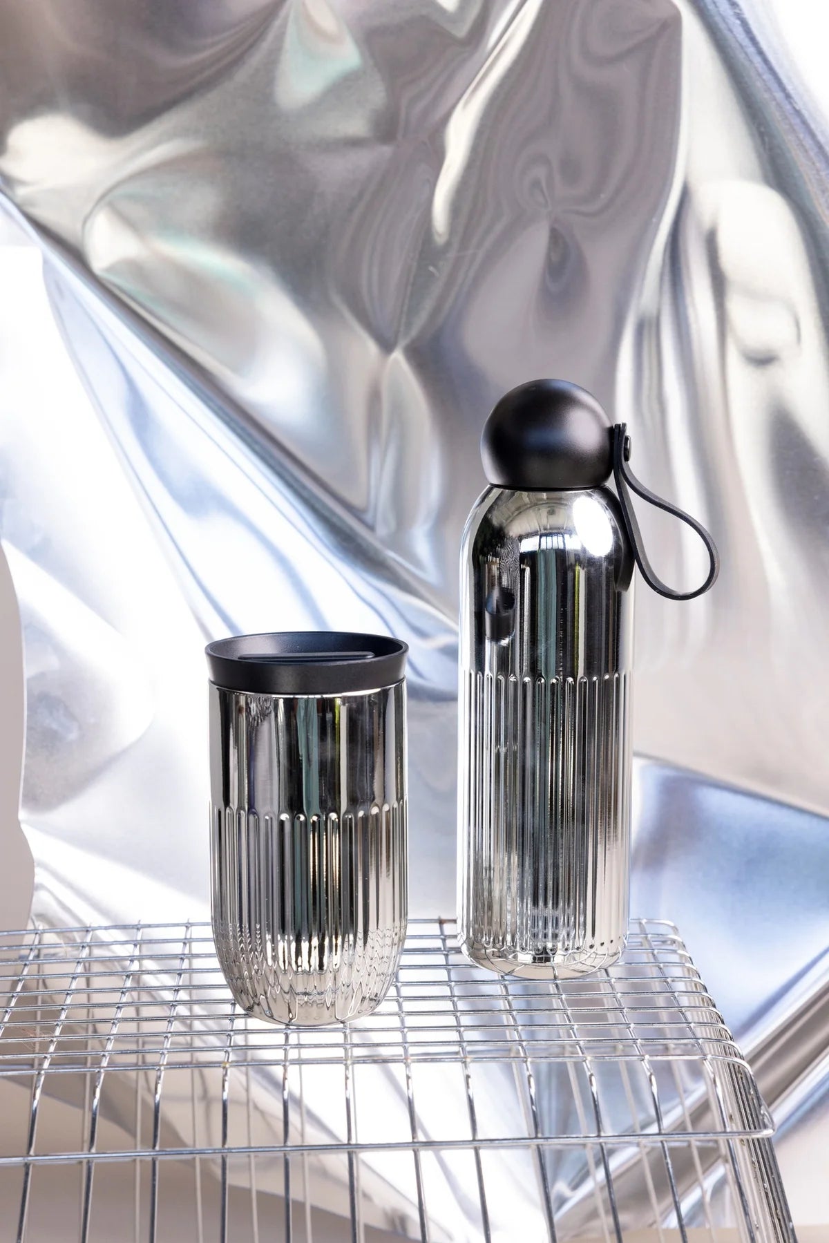 Tova Thermobecher silber chrom 32 cl - GUNDT HOME