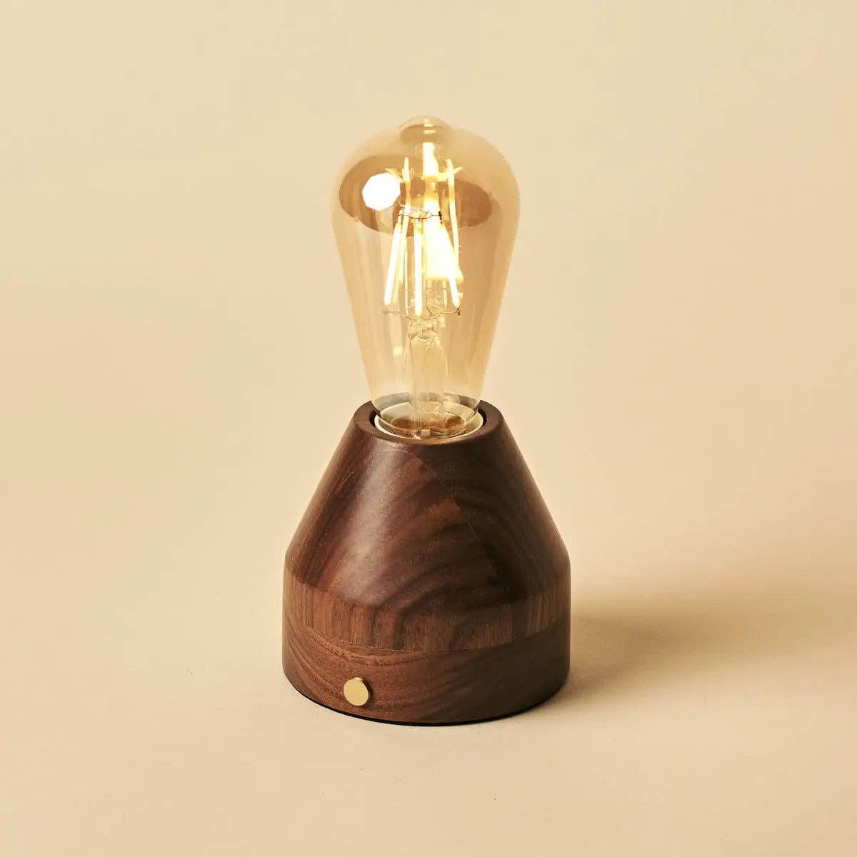 Zavi Walnuss Wiederaufladbare Tischlampe | LED, Kabellos & 80 Stunden Akkulaufzeit - GUNDT HOME