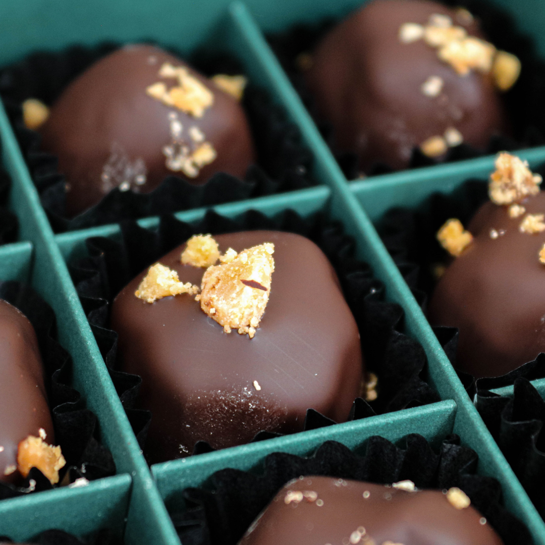 Dattelpralinen: Macadamia Mania (Bio) - GUNDT HOME