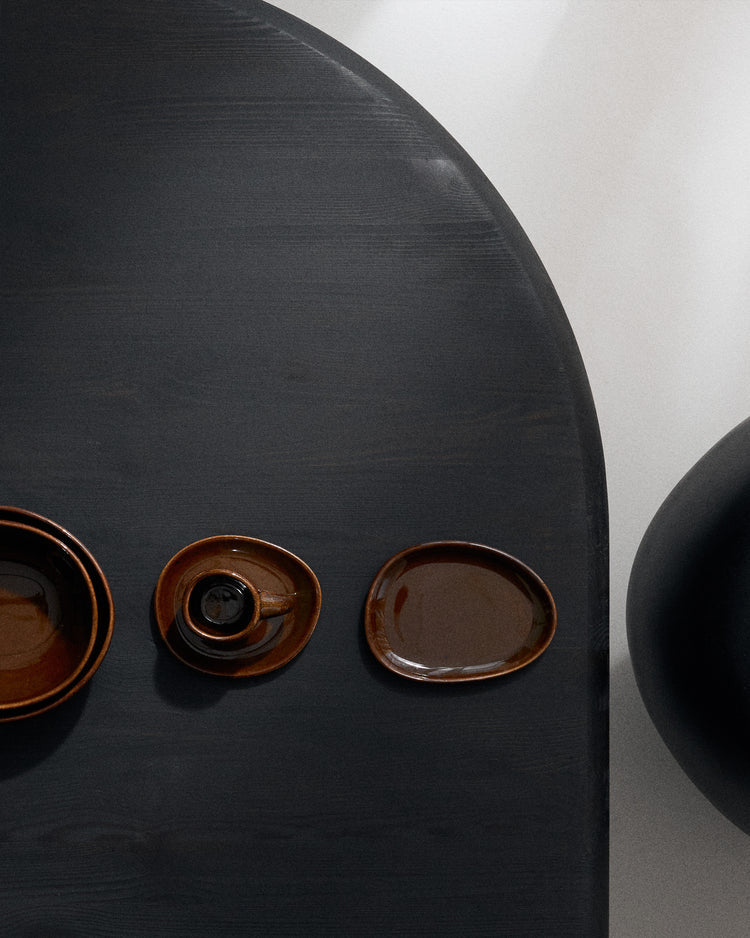 SERAX Uncharted Out of Lines Kaffee Becher mit Henkel Ocher - GUNDT HOME