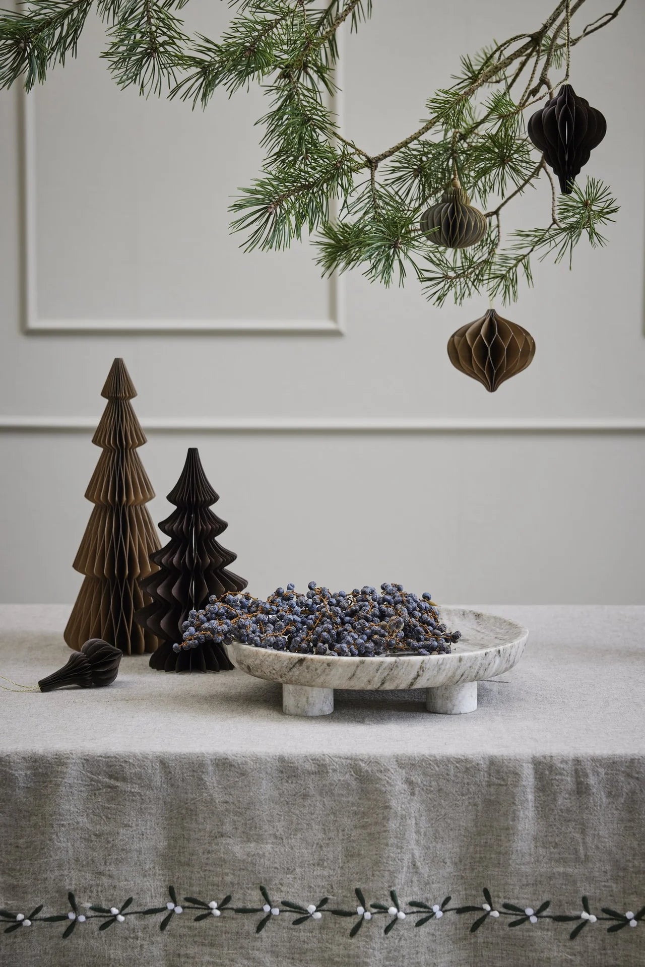 Poelle Ornament aus Papier - Hellbraun - GUNDT HOME