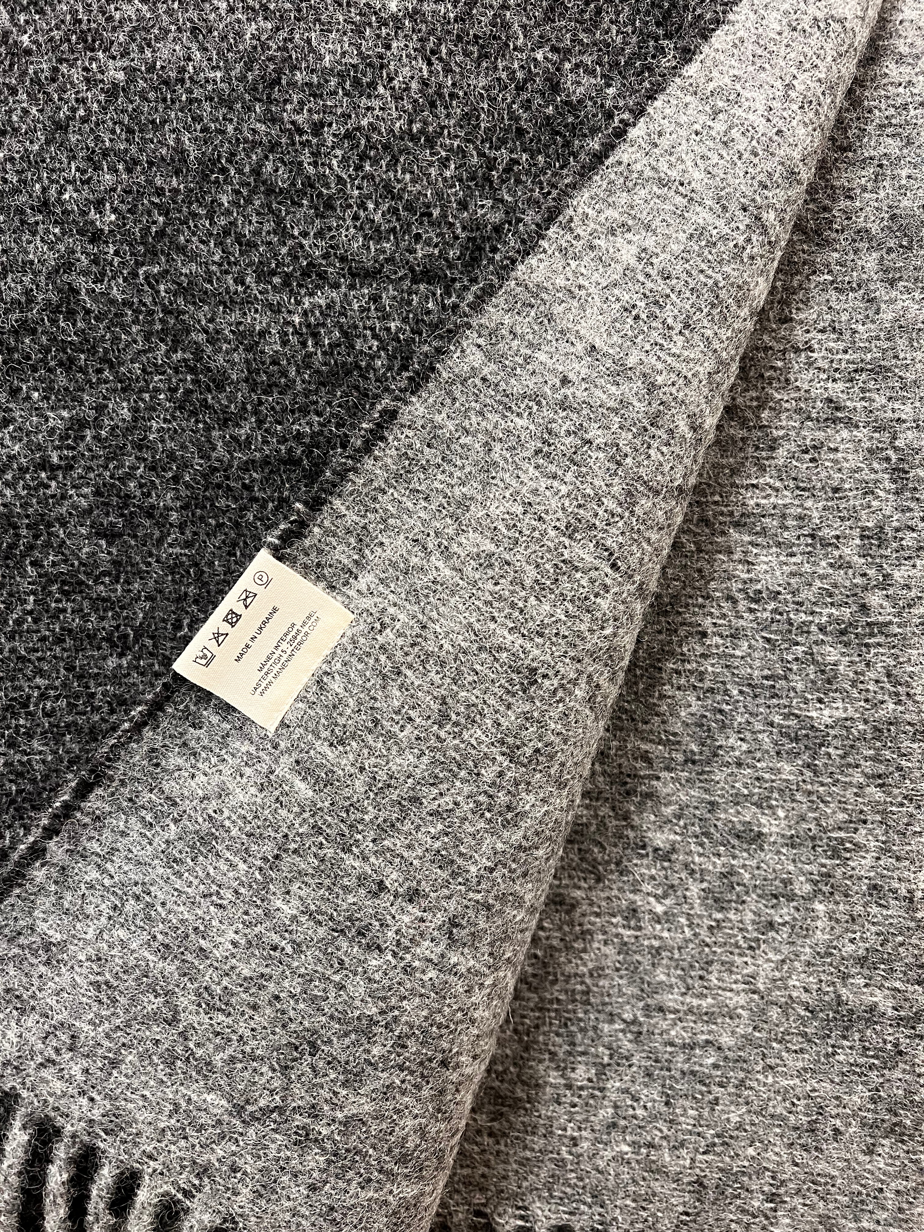 Wolldecke Bicolor mit Fransen Grau/Dunkelgrau - GUNDT HOME