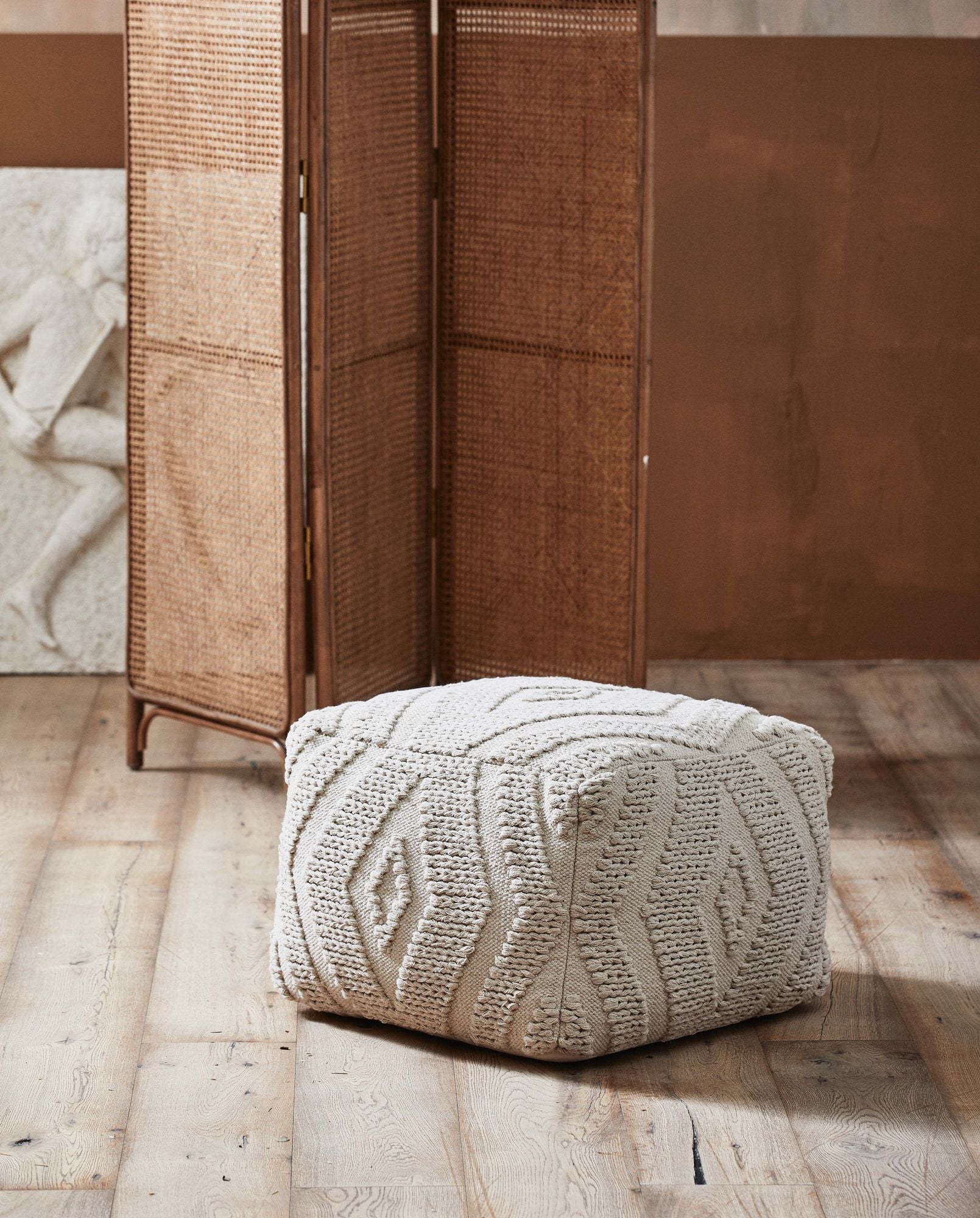 WULAR pouf - off white