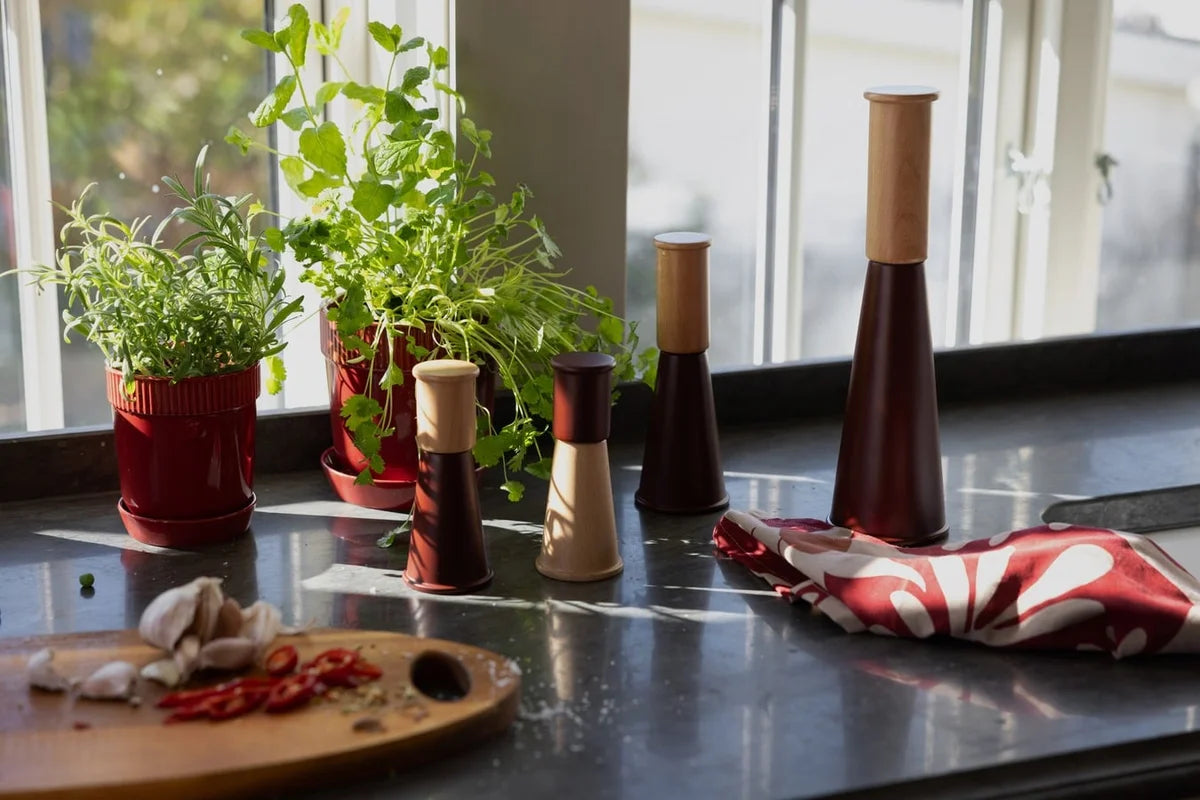 Gurken Salz- & Pfeffermühlen klein 2er-Set dark red/brown 15 cm - GUNDT HOME