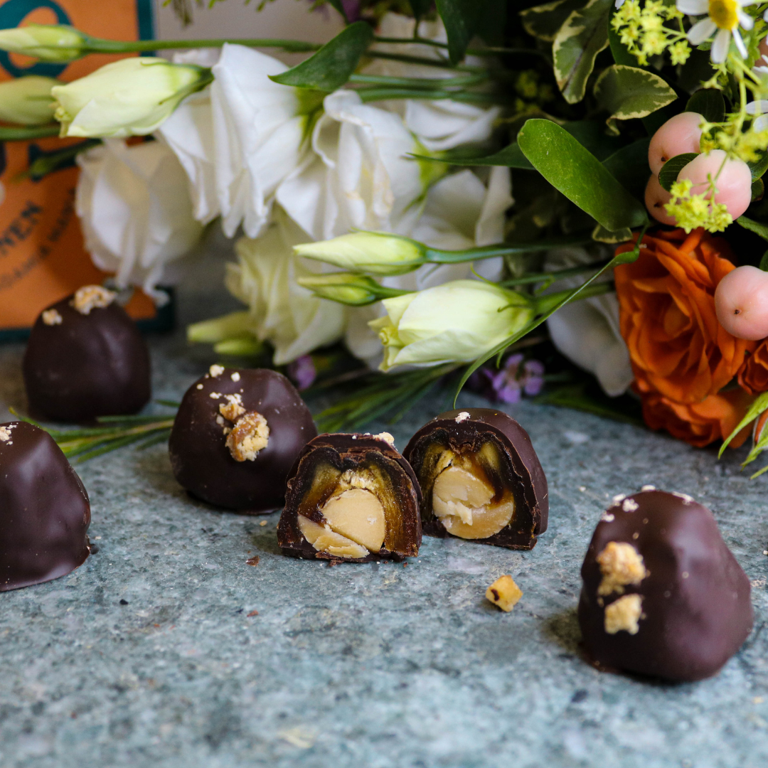 Dattelpralinen: Macadamia Mania (Bio) - GUNDT HOME