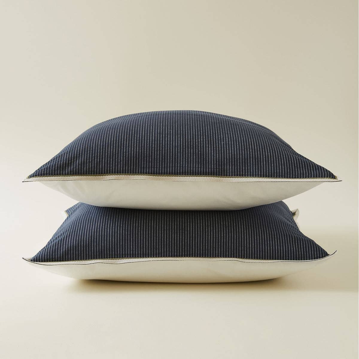 Brixton Eleganter Kissenbezug: 65 x 65 cm - GUNDT HOME