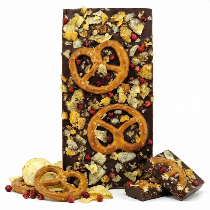 Premium Milchschokolade - Brezel, Crispy Chips, roter Pfeffer - GUNDT HOME