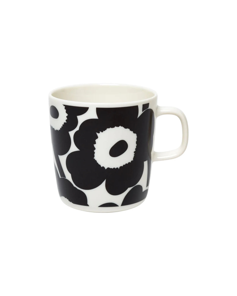 Tasse Unikko Schwarz/Weiß 400 ml - GUNDT HOME