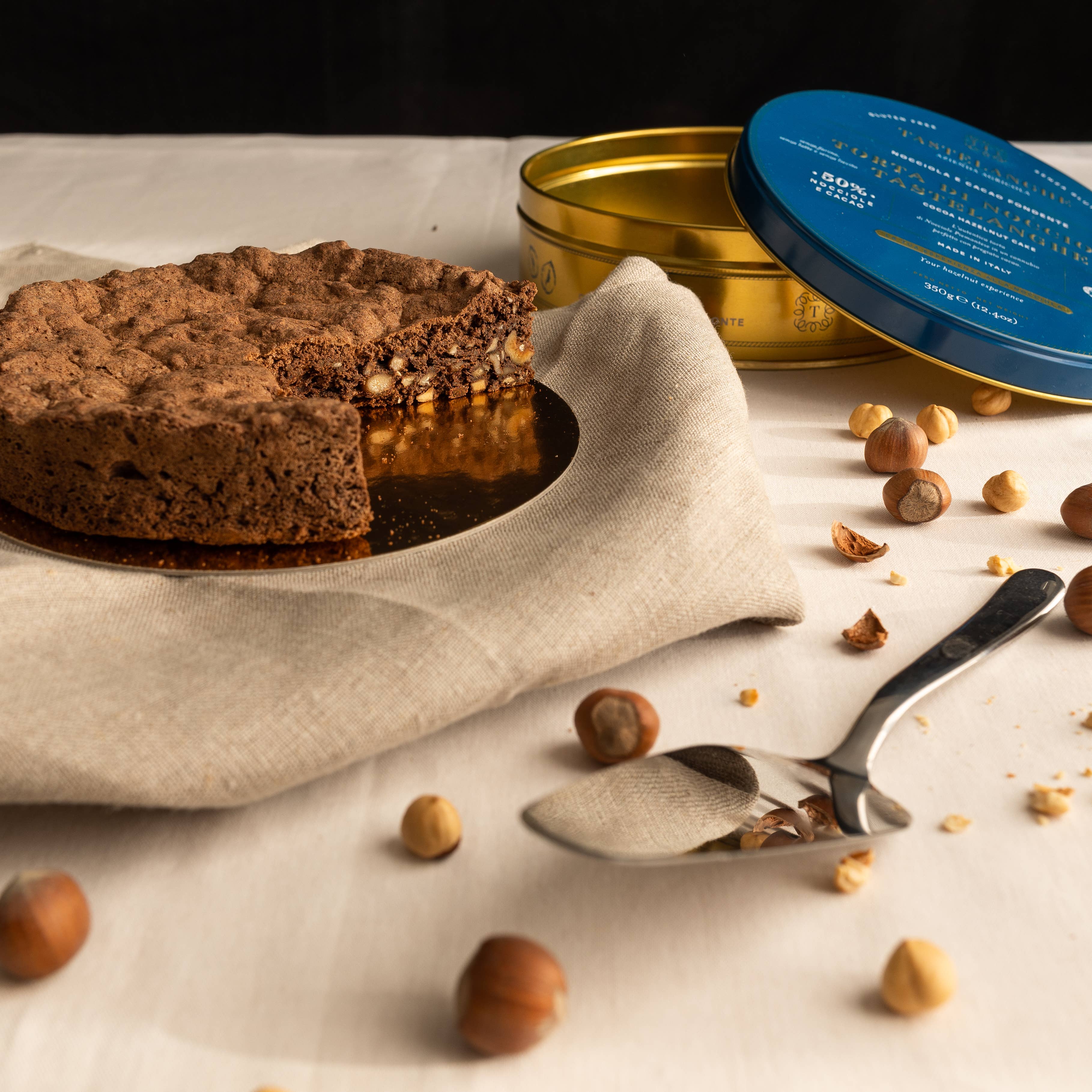 DARK Tastëlanghe Haselnusskuchen (Tortenschachtel) 350g - GUNDT HOME