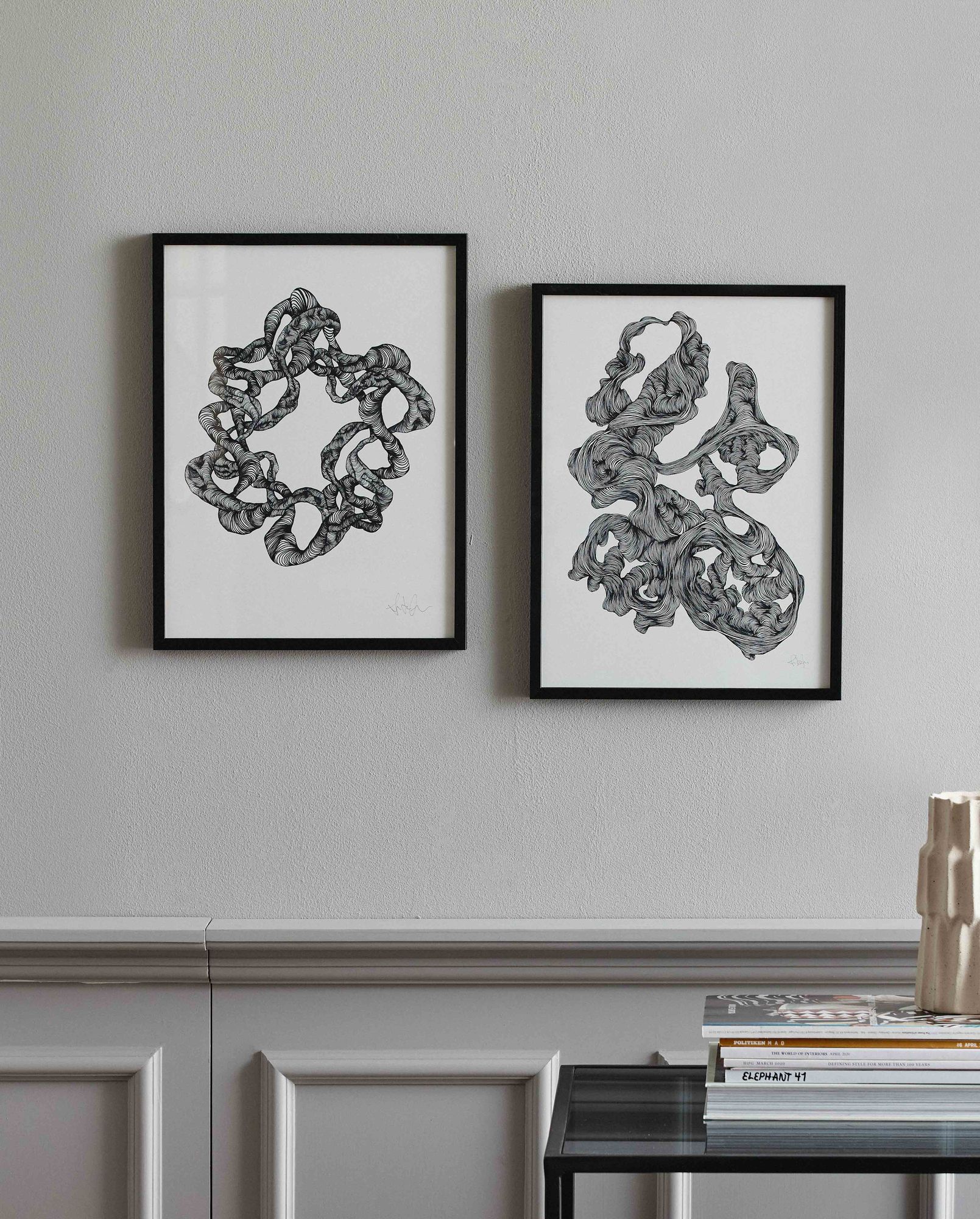 ROCAILLE illustration - black frame