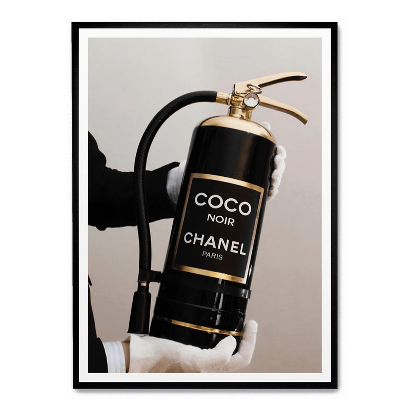 Chanel-Feuerlöscher-Plakat: No frame / A4 (21 x 29,7 cm)